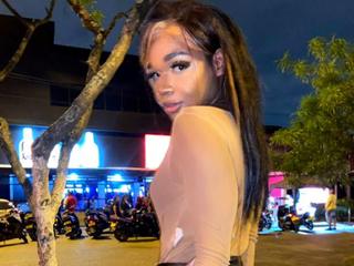 Horny shemale fuck cam show ariixxx