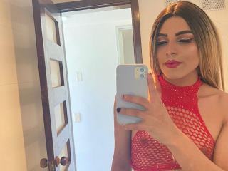 Horny trannys live Sarah_Valley